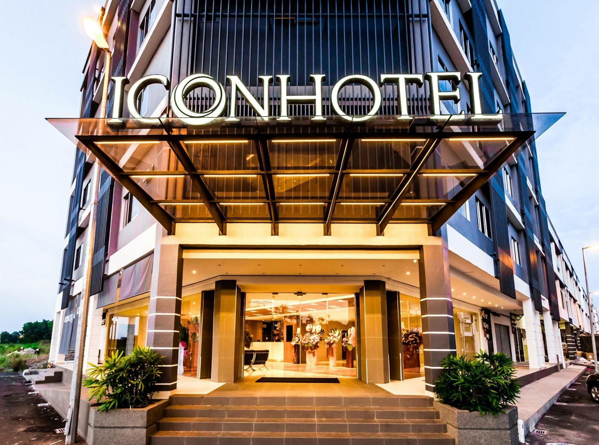 Icon Hotel Segamat Extérieur photo